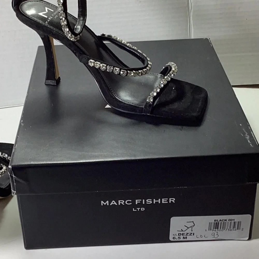 Dezzi Rhinestone Ankle Strap Sandal